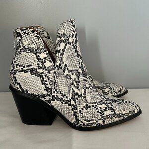 Fereshte Snake Print Black/White Women's Booties-Size 7
